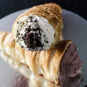 Chocolate chips Cannoli