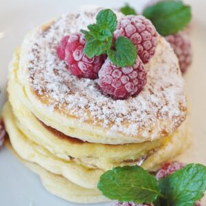 Caramel and fruit Pancake