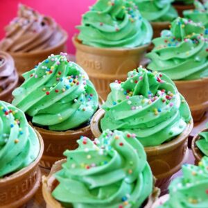 Lemonade Cupcake