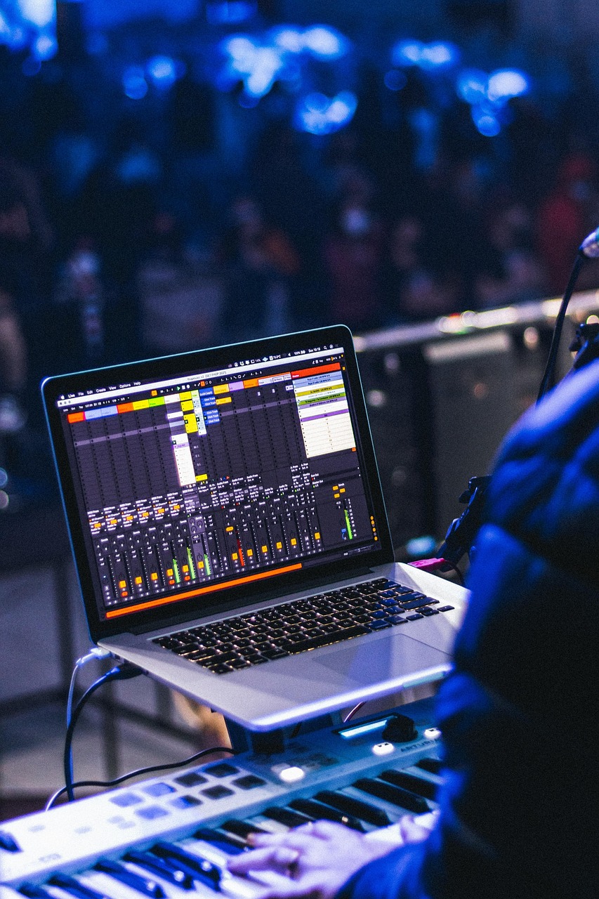 Tropical Beats Fiesta 