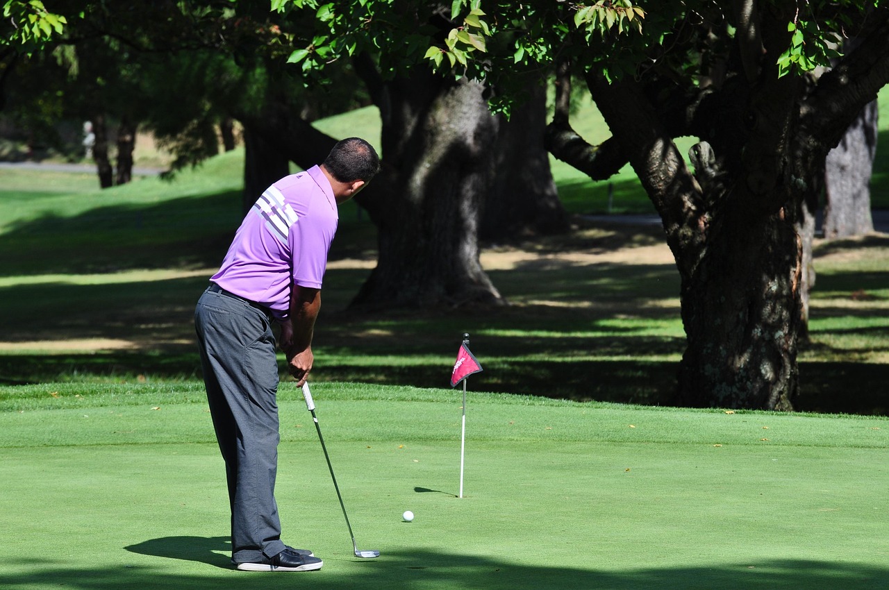 Experience World-Class Golfing