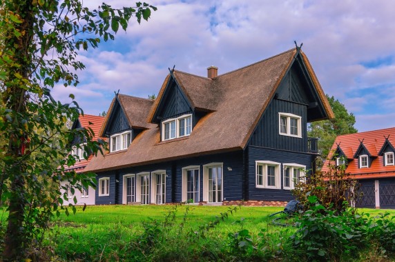 Luxury Villa Roofing Design 